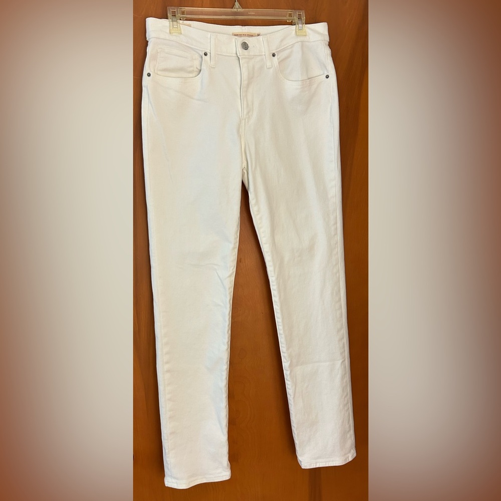 Levi’s 724 High Rise Straight Jeans